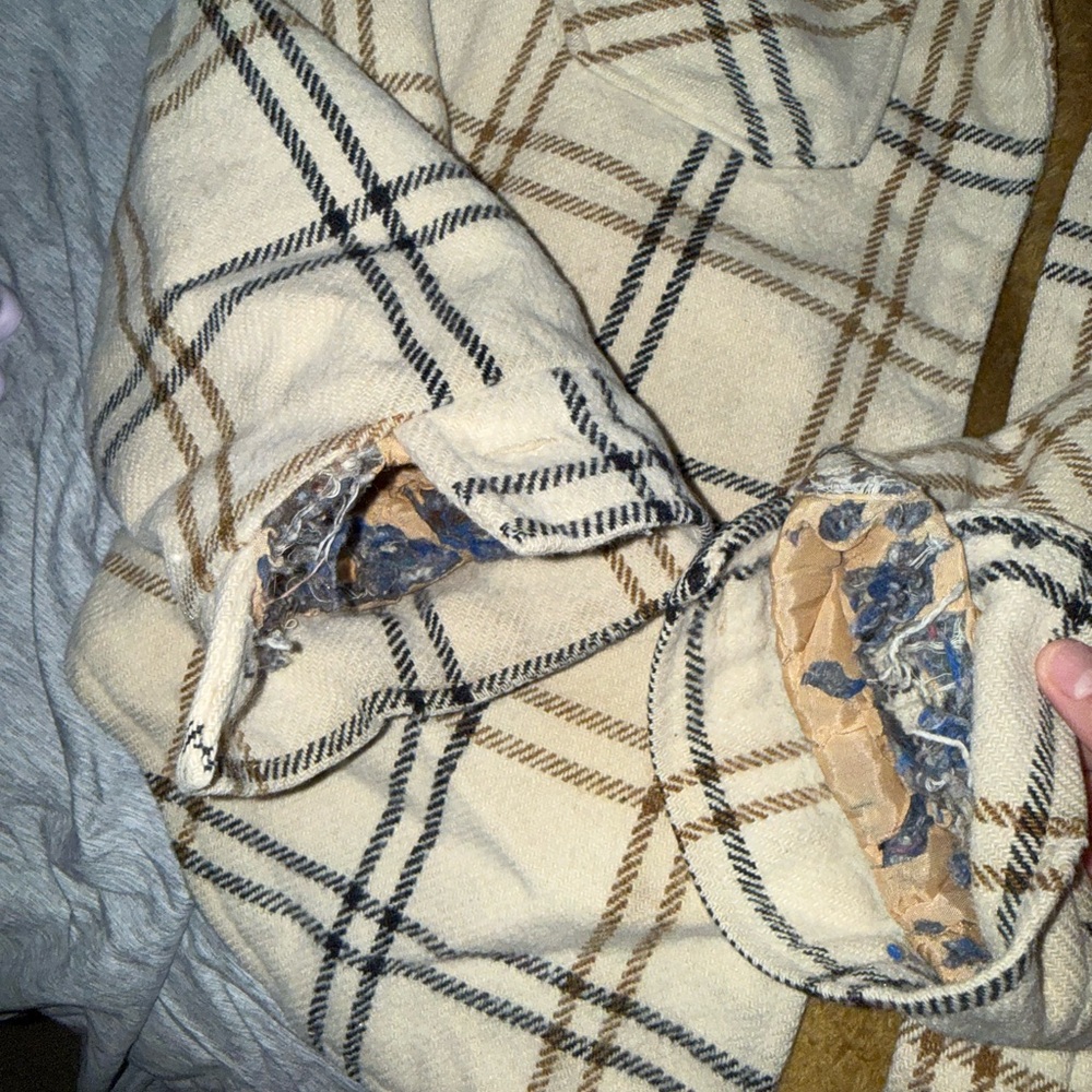 Plaid Jacket with Dual Chest Pockets - Picture 3 of 4